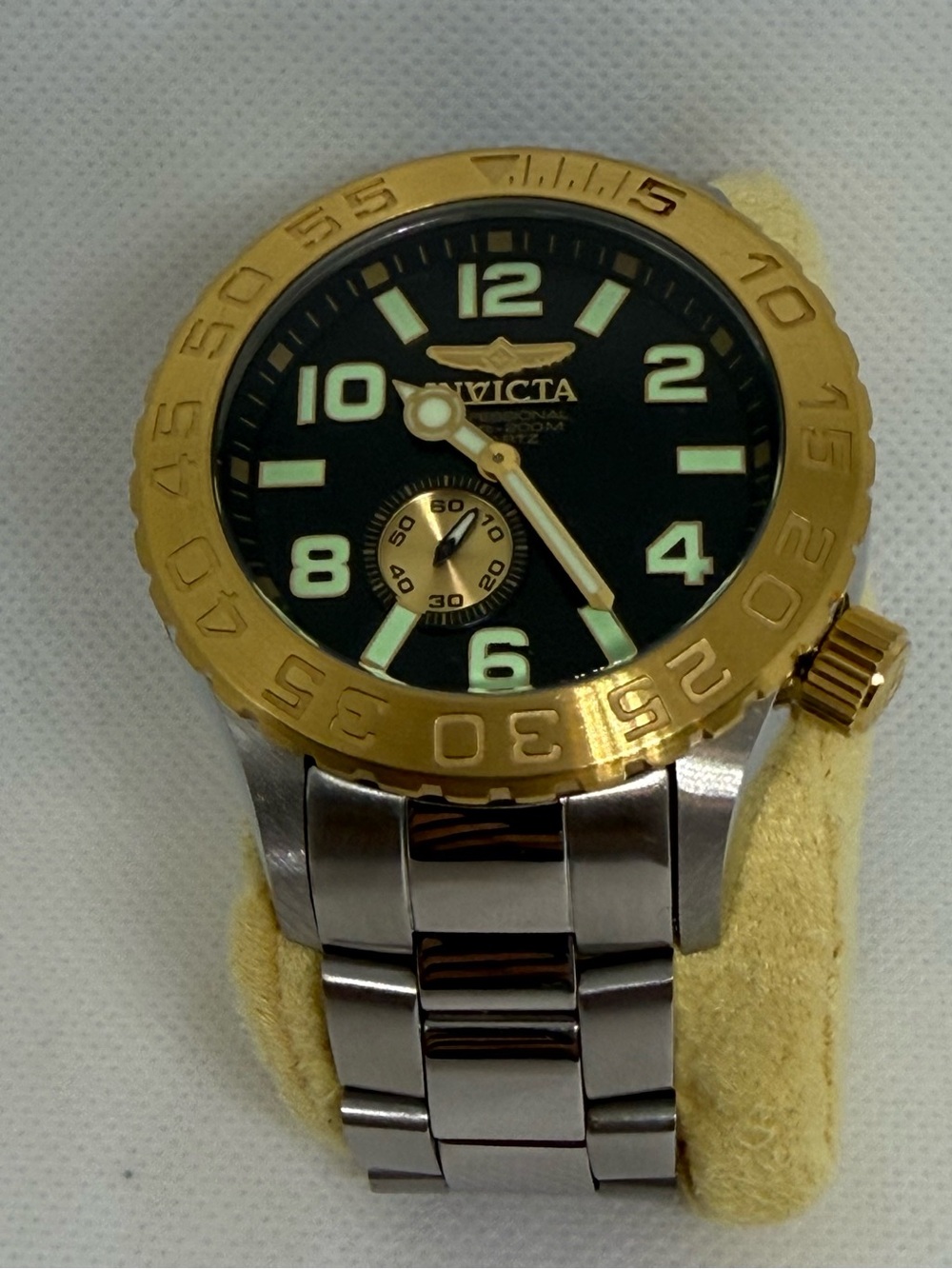 Invicta 5625 - Pro Diver Men's Watch- Gold, Silver & Black